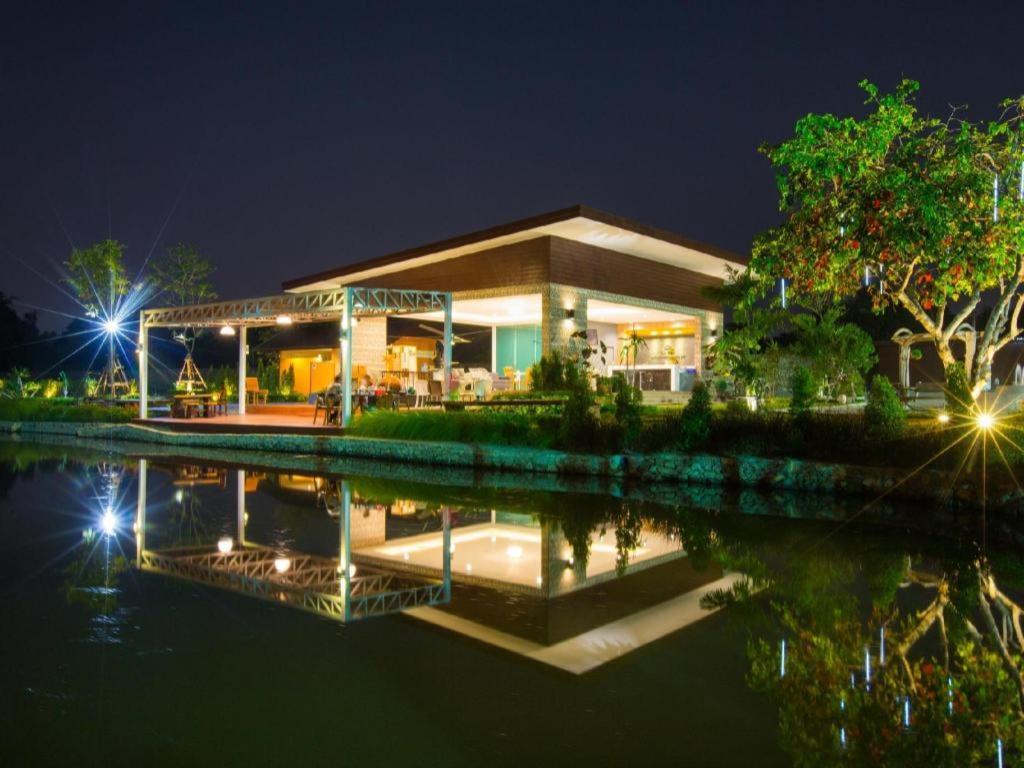 Bua Tara Resort Nong Prue Exterior foto