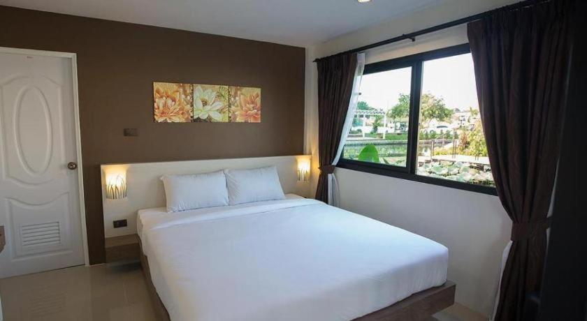 Bua Tara Resort Nong Prue Exterior foto