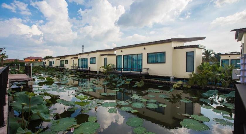 Bua Tara Resort Nong Prue Exterior foto